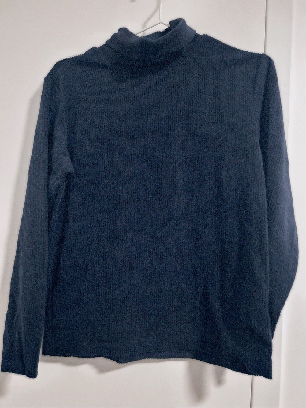 Uniqlo Navy Blue Turtleneck Knit Long Sleeve